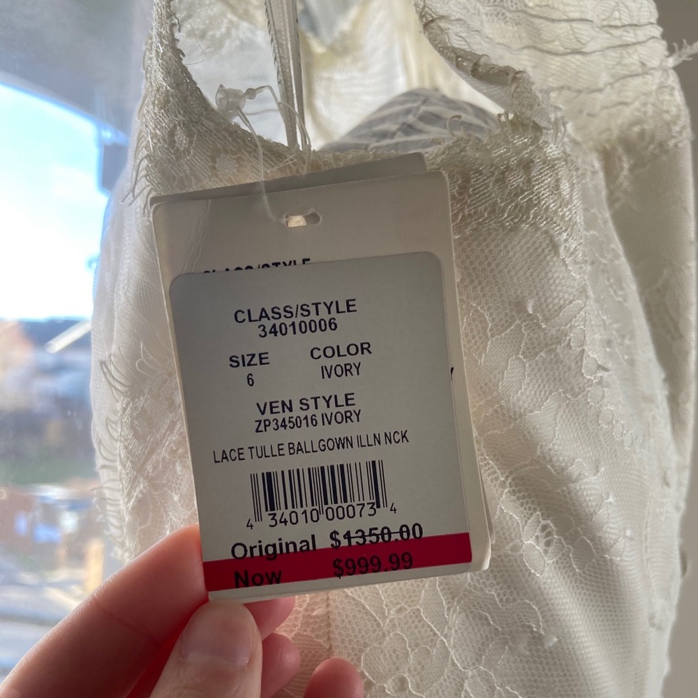 Zac Posen-Truly-Ivory Lace and Tulle Ballgown NWT - Picture 11 of 12